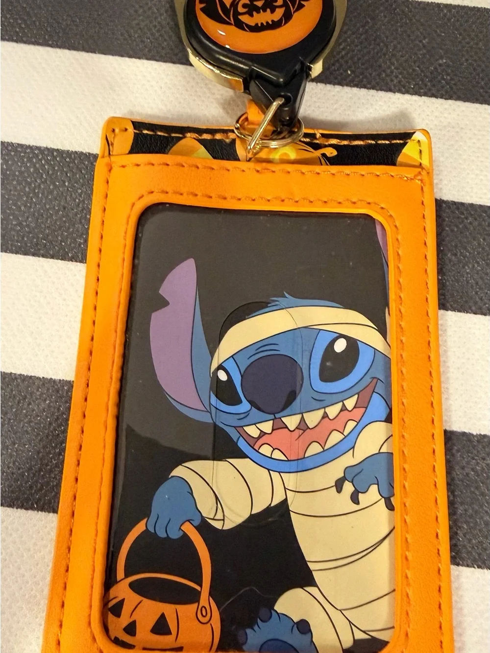 Loungefly Stitch'O'Ween Stitch badge/card hold NWOT